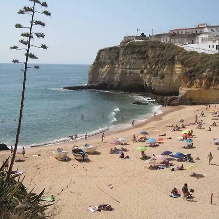 Lovelystay - Prainha Sea View + Pool ألفور