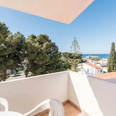 Lovelystay - Prainha Sea View + Pool ألفور