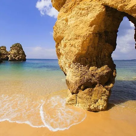Lovelystay - Prainha Sea View + Pool شقة ألفور